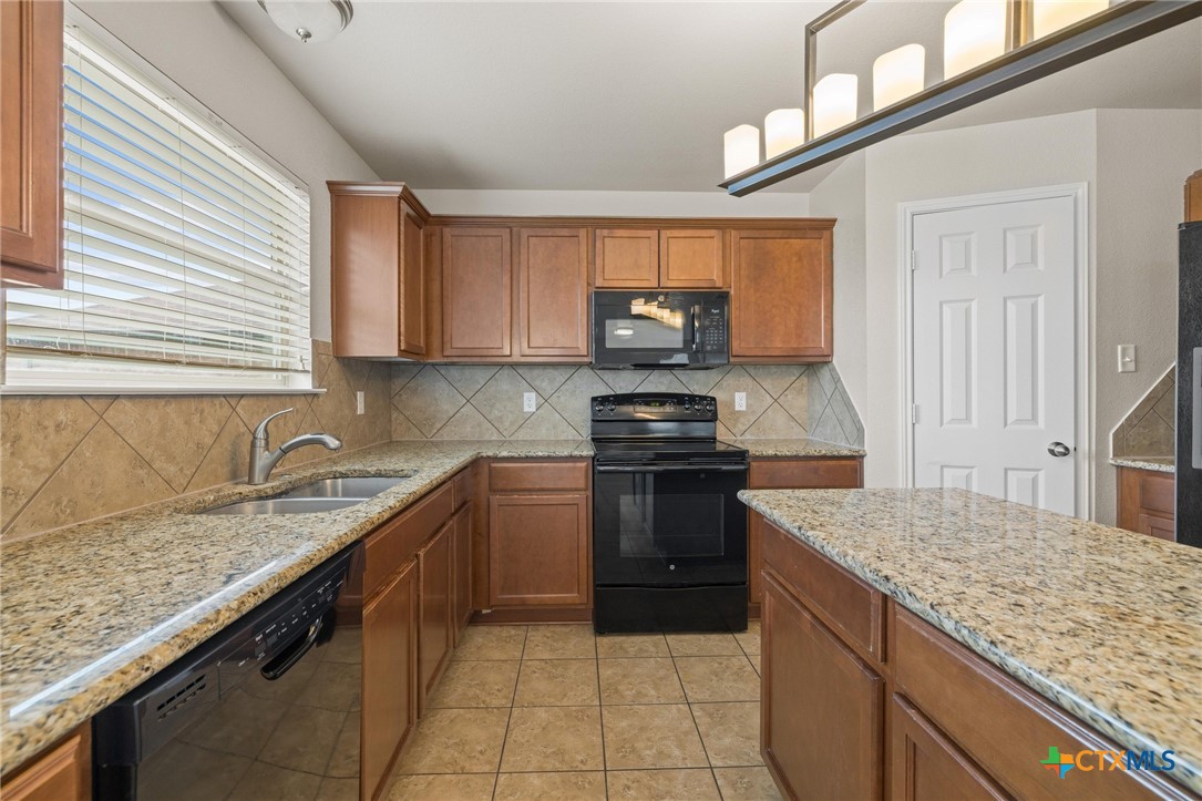 6402 Clear Brook Drive Property Photo 10