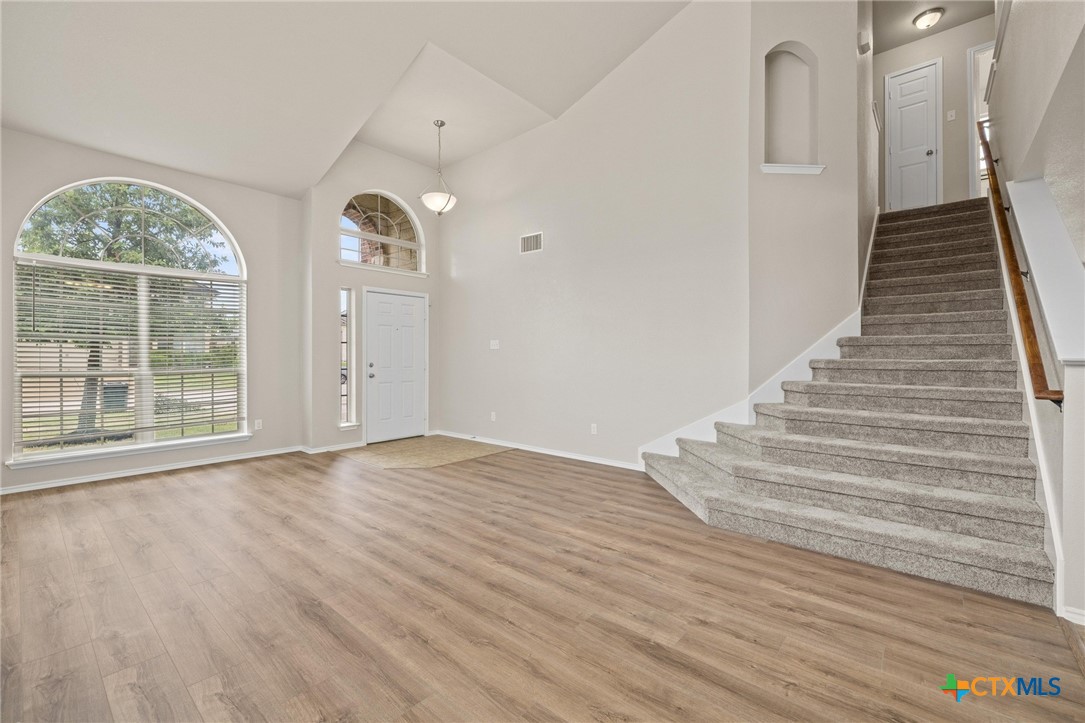 6402 Clear Brook Drive Property Photo 11