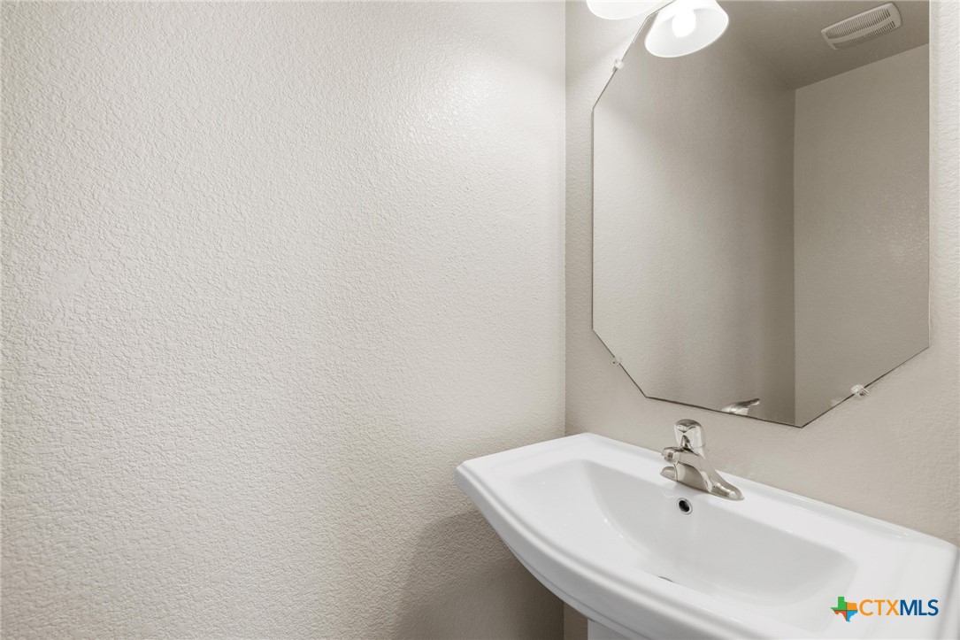 6402 Clear Brook Drive Property Photo 15