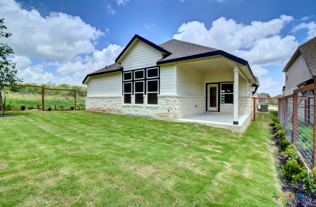 11910 Lofted Bloom Property Photo 3