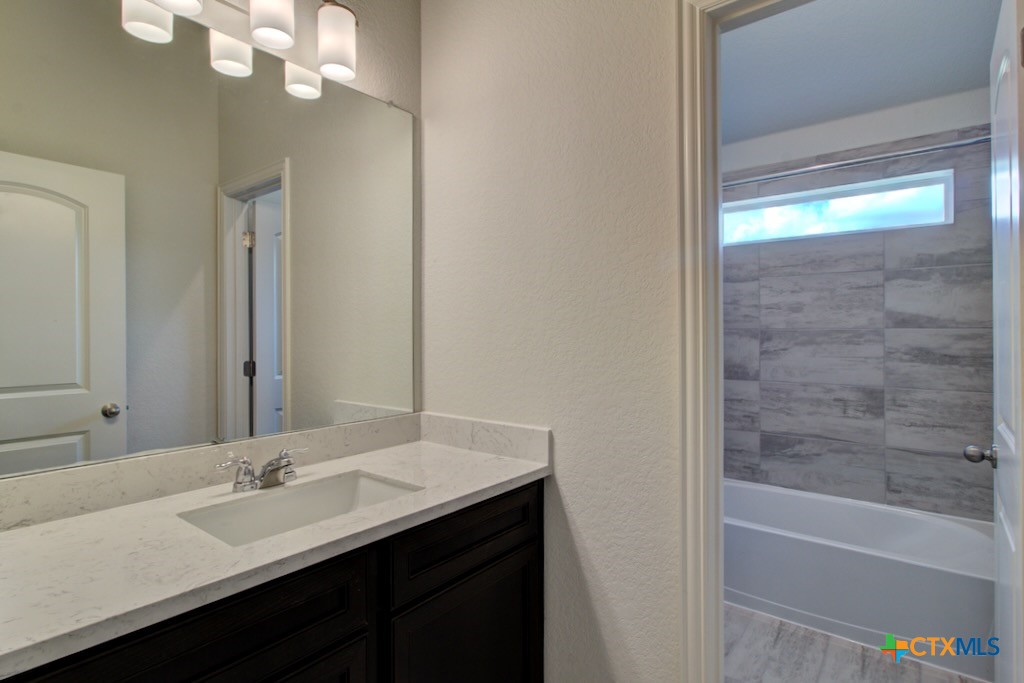 11910 Lofted Bloom Property Photo 18