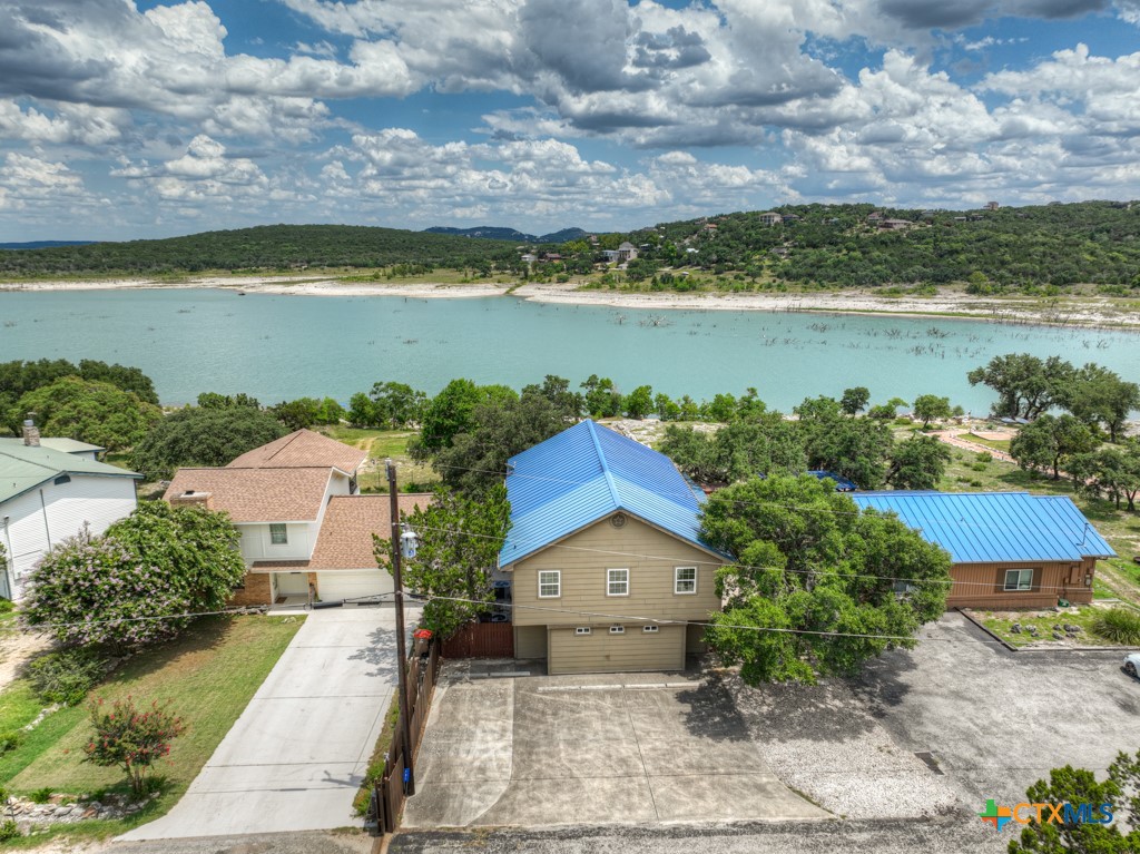 131 Cedar Tree Lane Property Photo 3