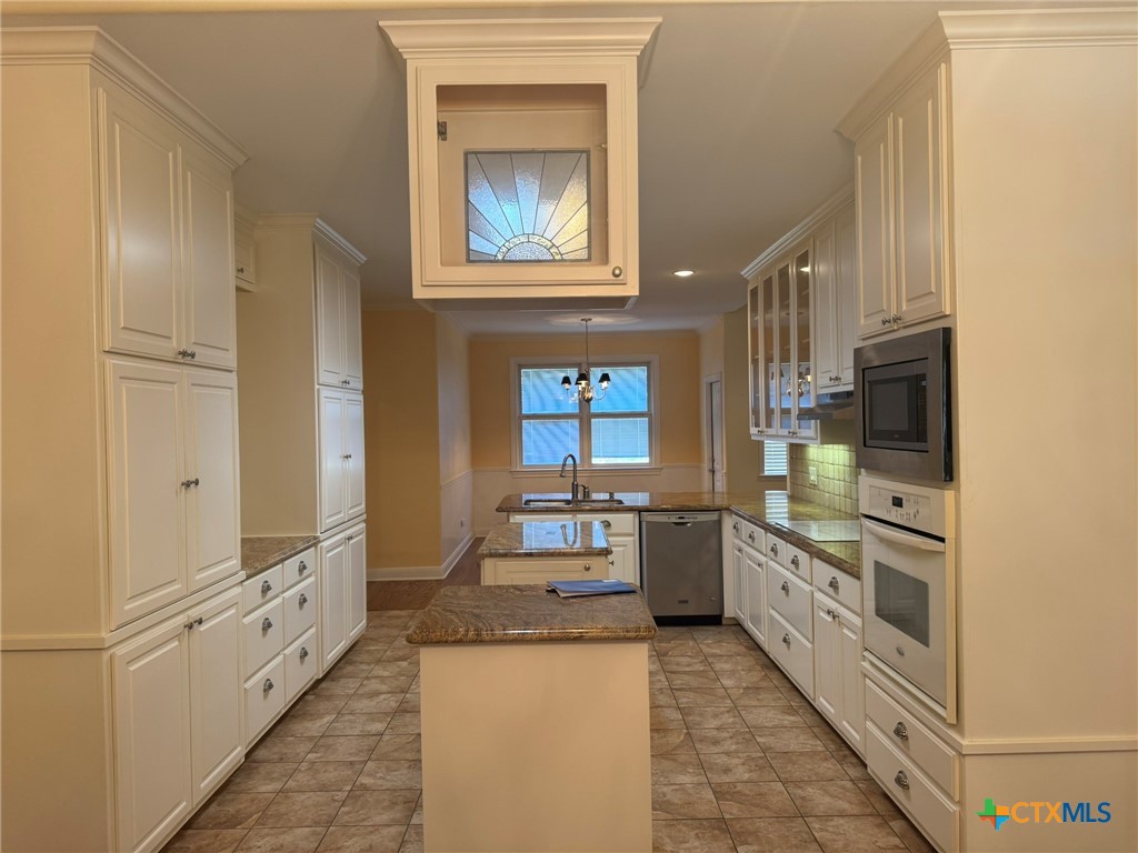 105 Laurel Oak Circle Property Photo 6