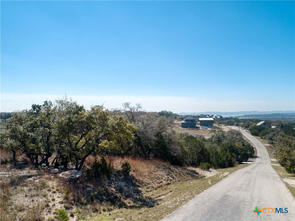 313 La Paloma Drive Property Photo 5