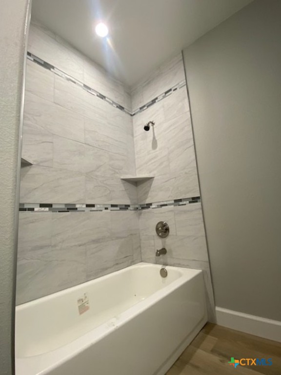 608 N Cedar Avenue Property Photo 16