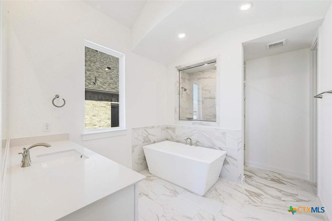 367 Muddy Creek Property Photo 12