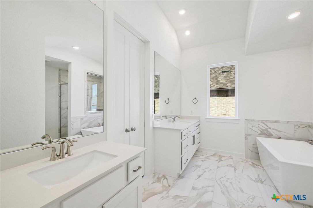 367 Muddy Creek Property Photo 13