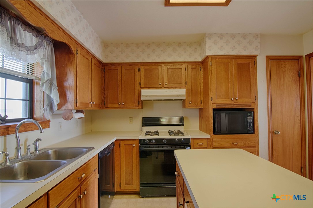 11552 Fm 1383 Property Photo 11
