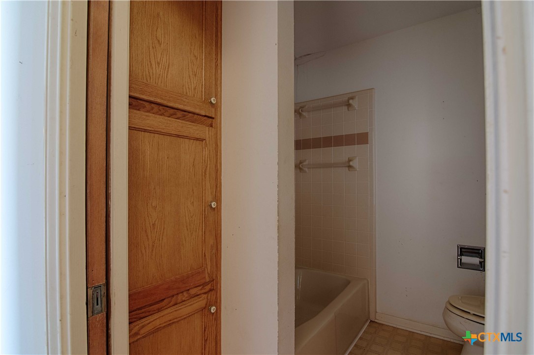 11552 Fm 1383 Property Photo 13
