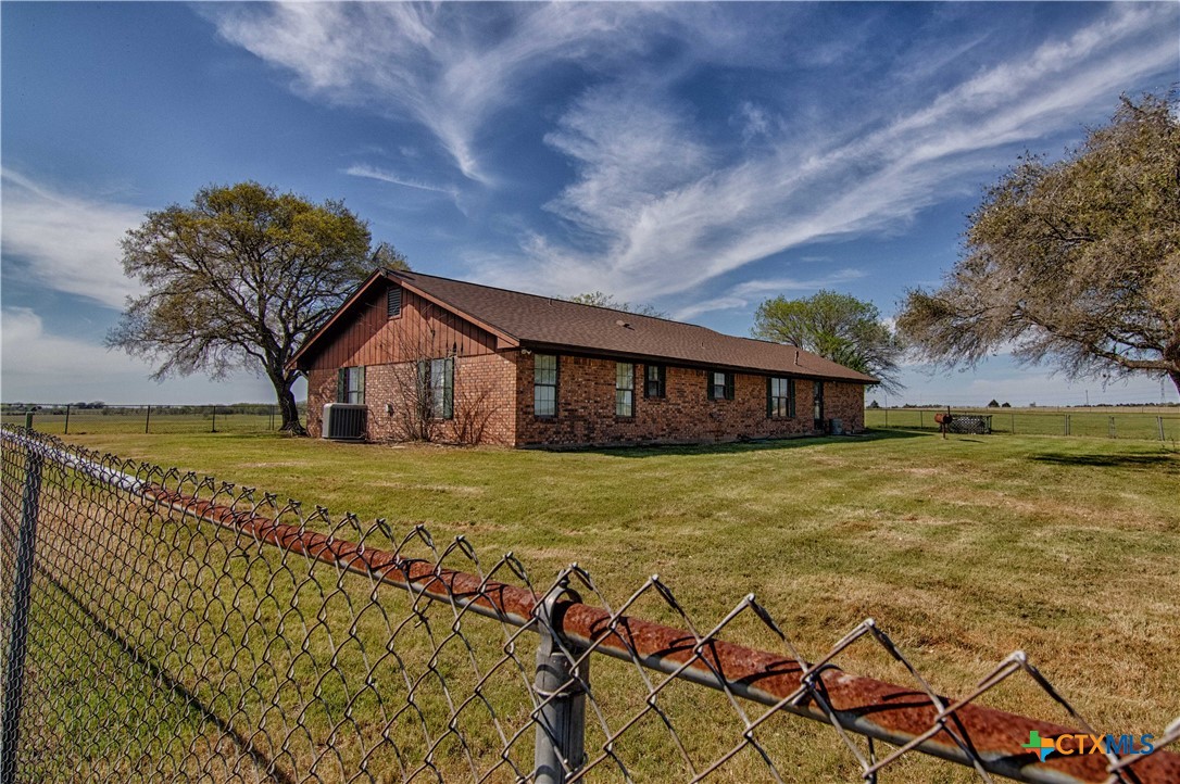 11552 Fm 1383 Property Photo 23