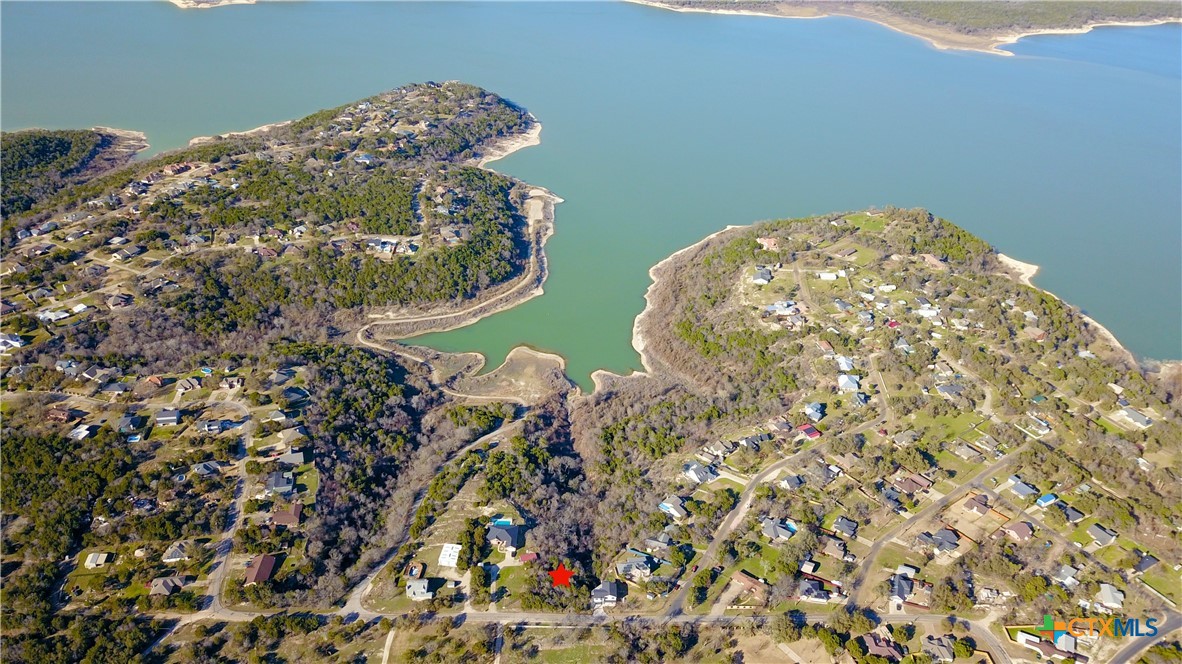 5091 Denmans Loop Property Photo 3