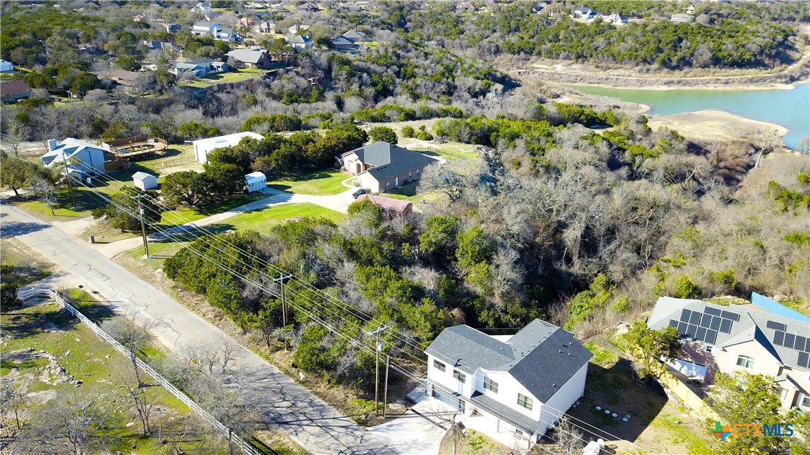 5091 Denmans Loop Property Photo 5