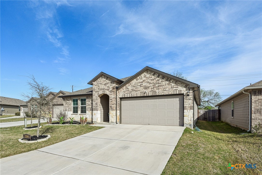 759 Ocelot Court Property Photo 4