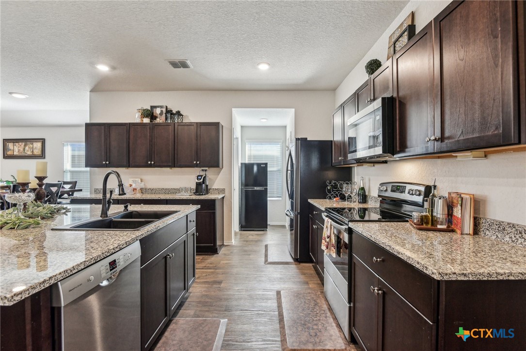 759 Ocelot Court Property Photo 16