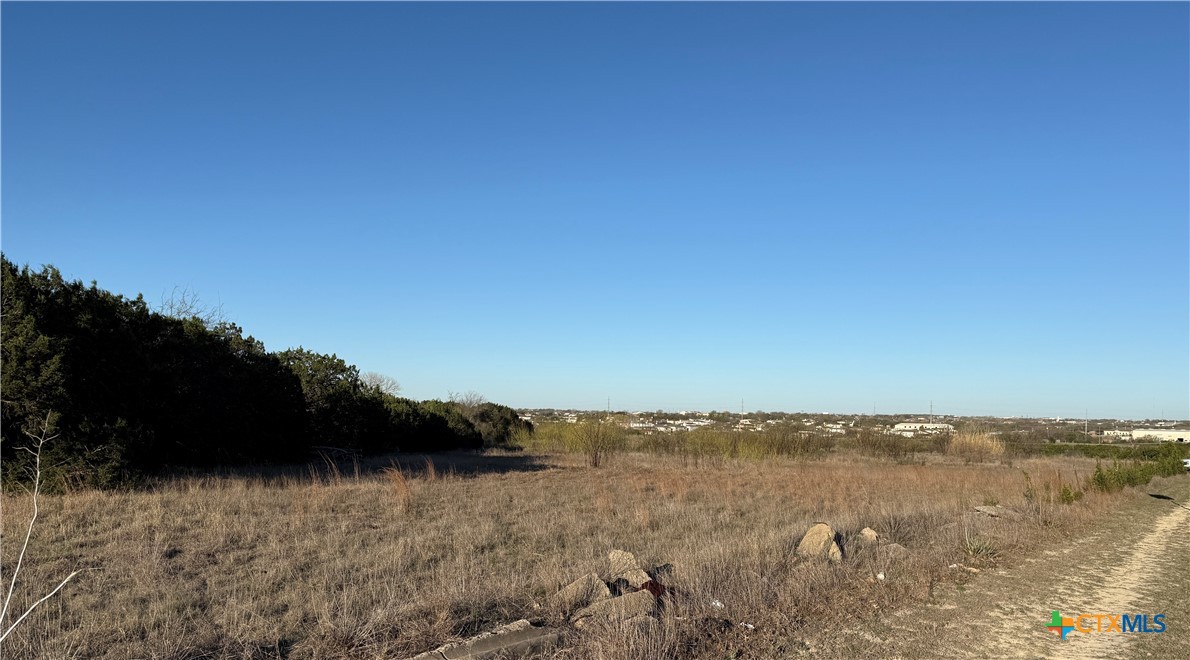 3500 E Elms Road Property Photo 6