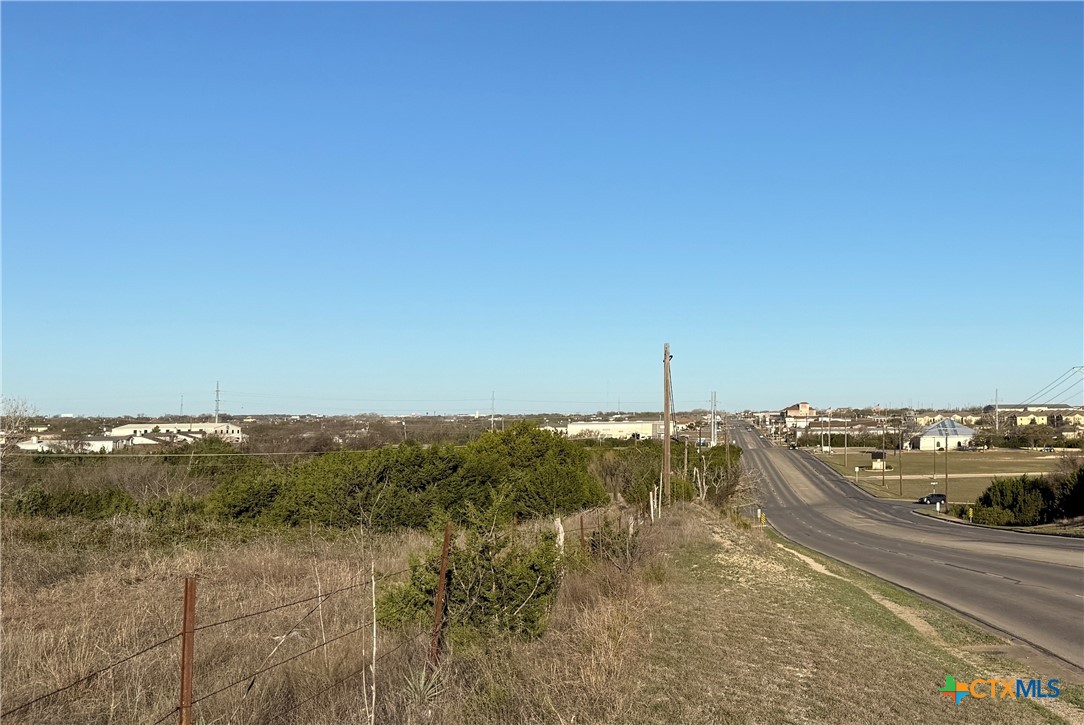 3500 E Elms Road Property Photo 8