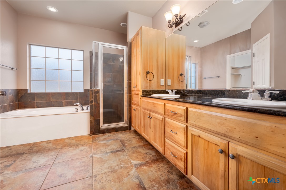 455 Rose Blossom Loop Property Photo 14