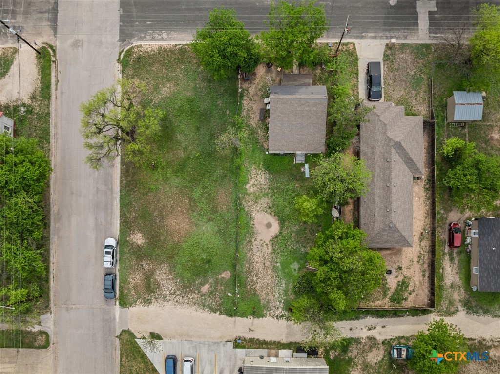 807 S Main Street Property Photo 7