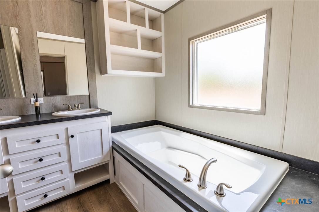 181 Viridian View Property Photo 12