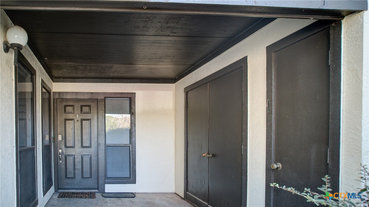 195 Gallagher Drive 18 Property Photo 4