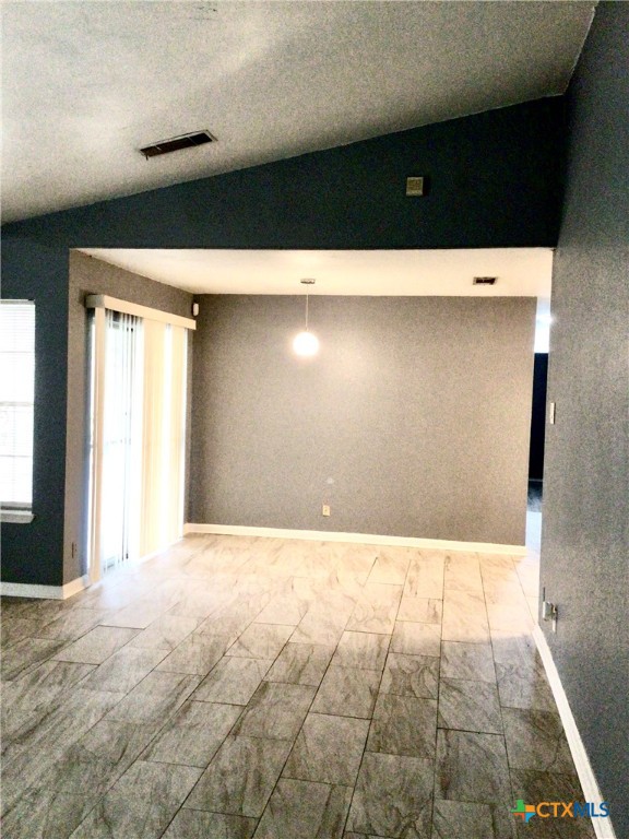 2004 Sherman Drive Property Photo 6
