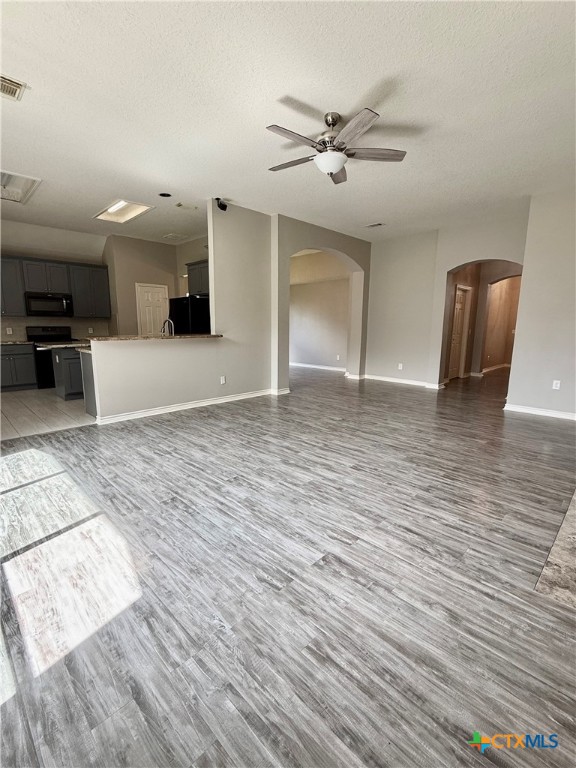 6406 Townsgate Circle Property Photo 4