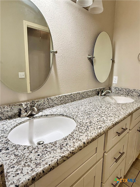 6406 Townsgate Circle Property Photo 25