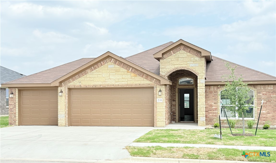 235 Fawn Ridge Drive Property Photo