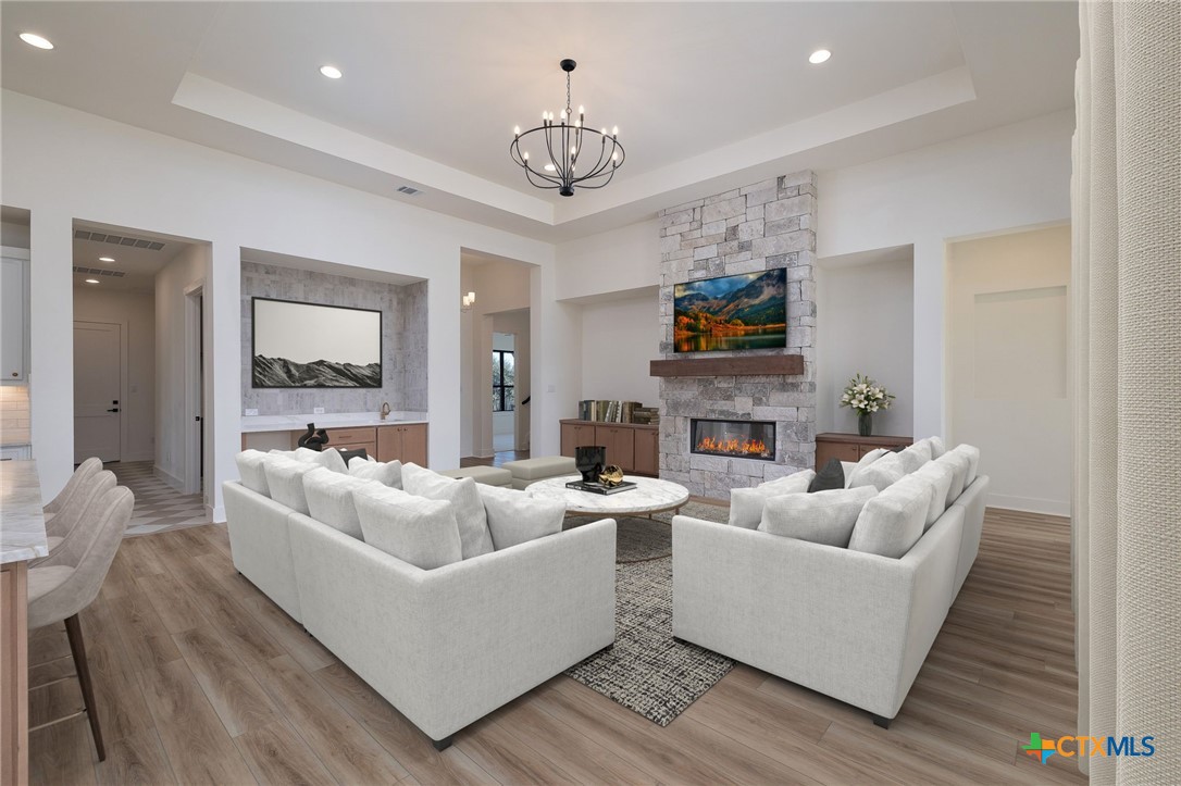 632 Oak Creek Parkway Property Photo 11