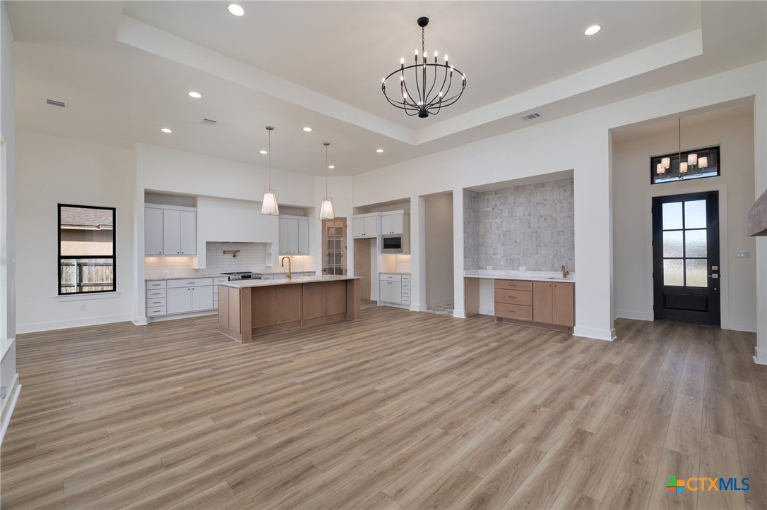 632 Oak Creek Parkway Property Photo 15