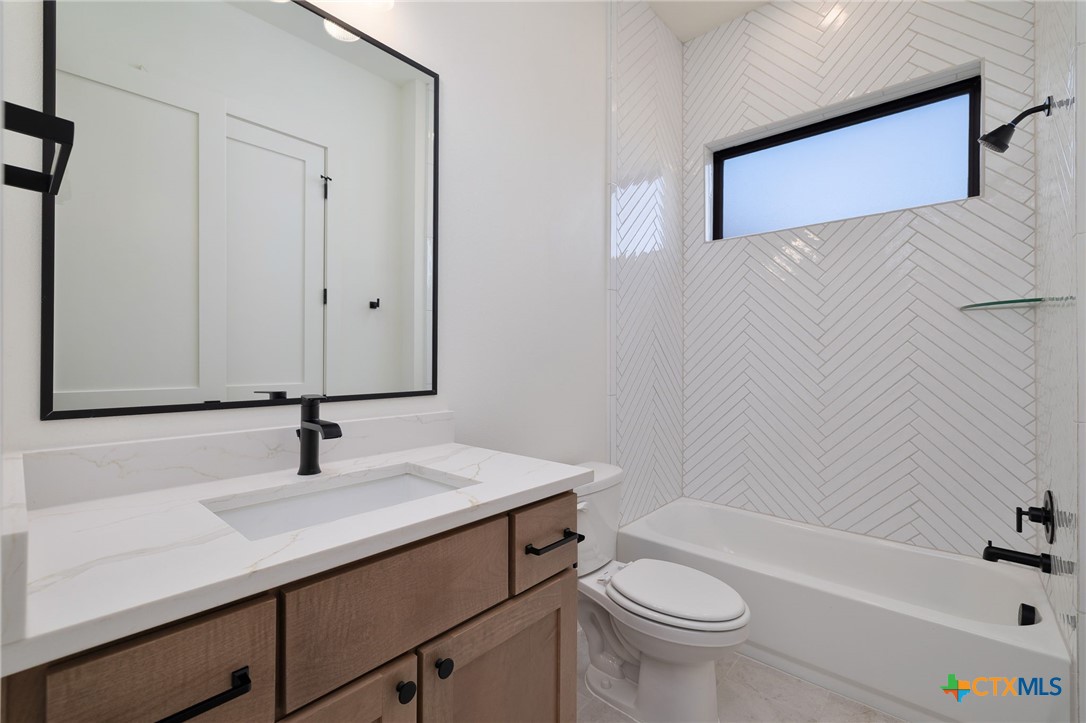 632 Oak Creek Parkway Property Photo 33