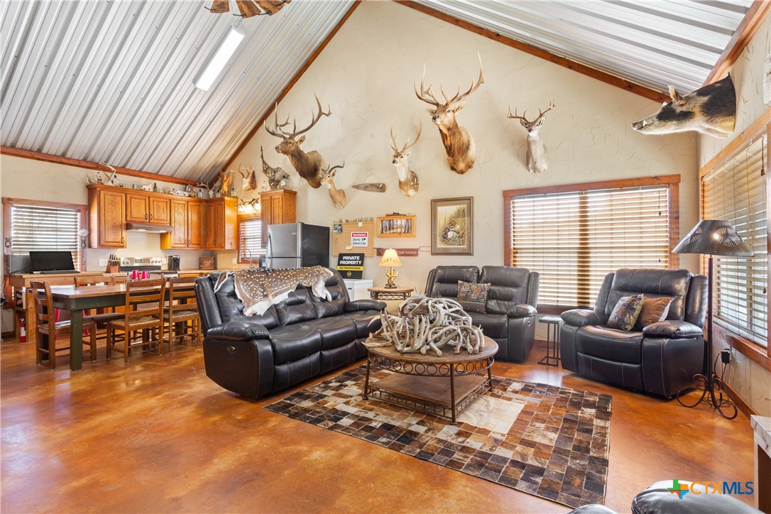 1782 Fm 218 Property Photo 6