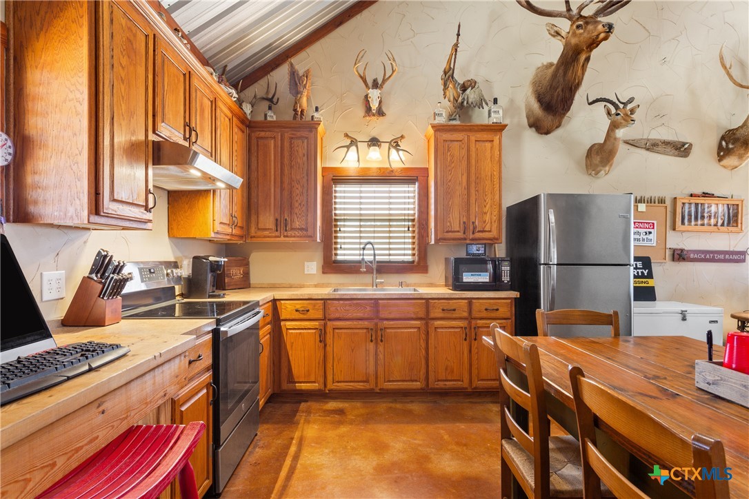 1782 Fm 218 Property Photo 7
