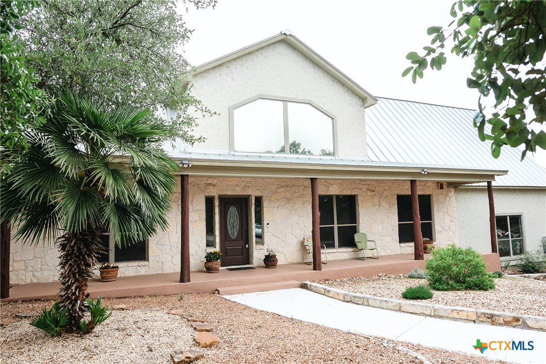 211 Cambridge Drive Property Photo 1