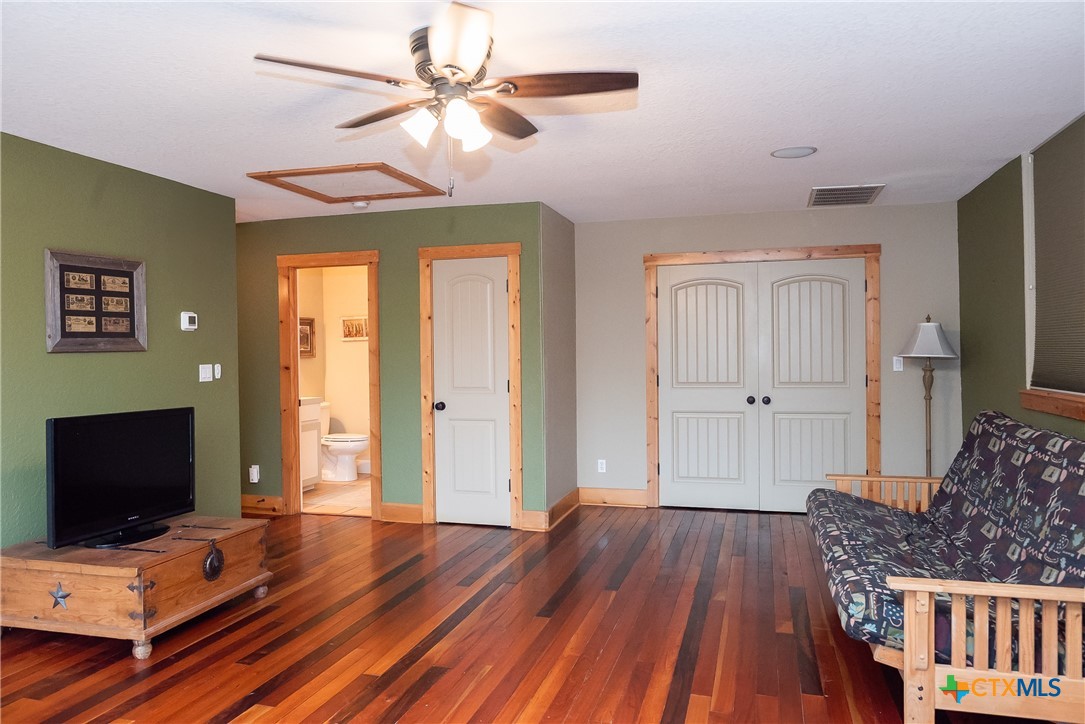 211 Cambridge Drive Property Photo 17