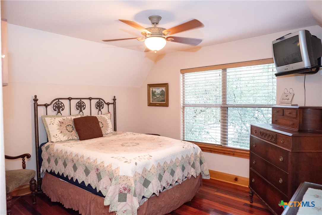 211 Cambridge Drive Property Photo 20