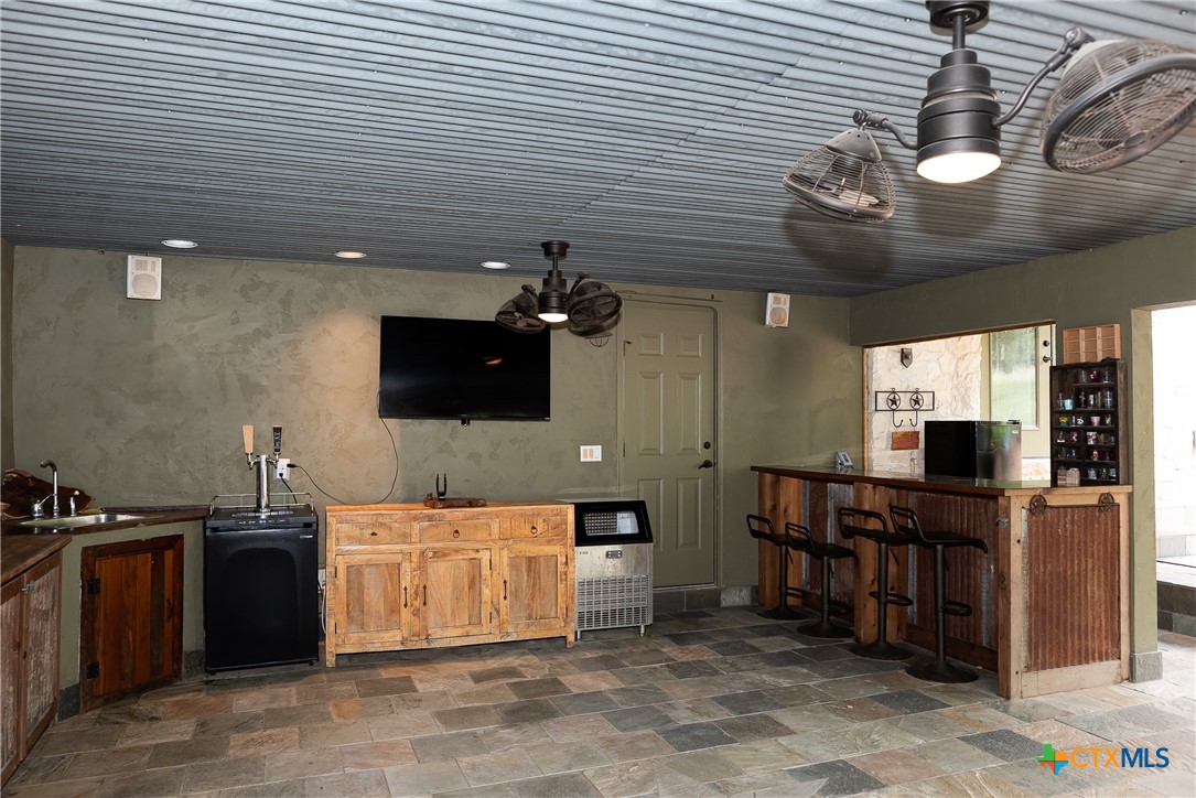 211 Cambridge Drive Property Photo 25
