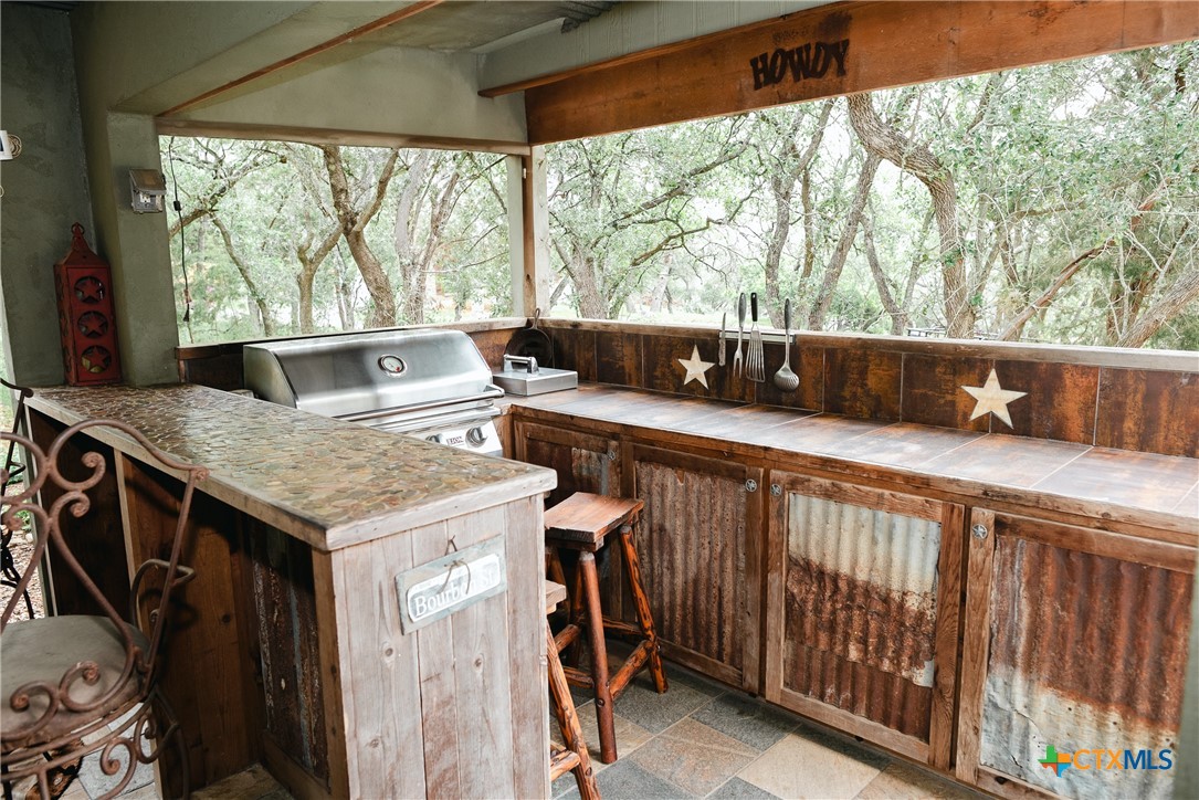211 Cambridge Drive Property Photo 26