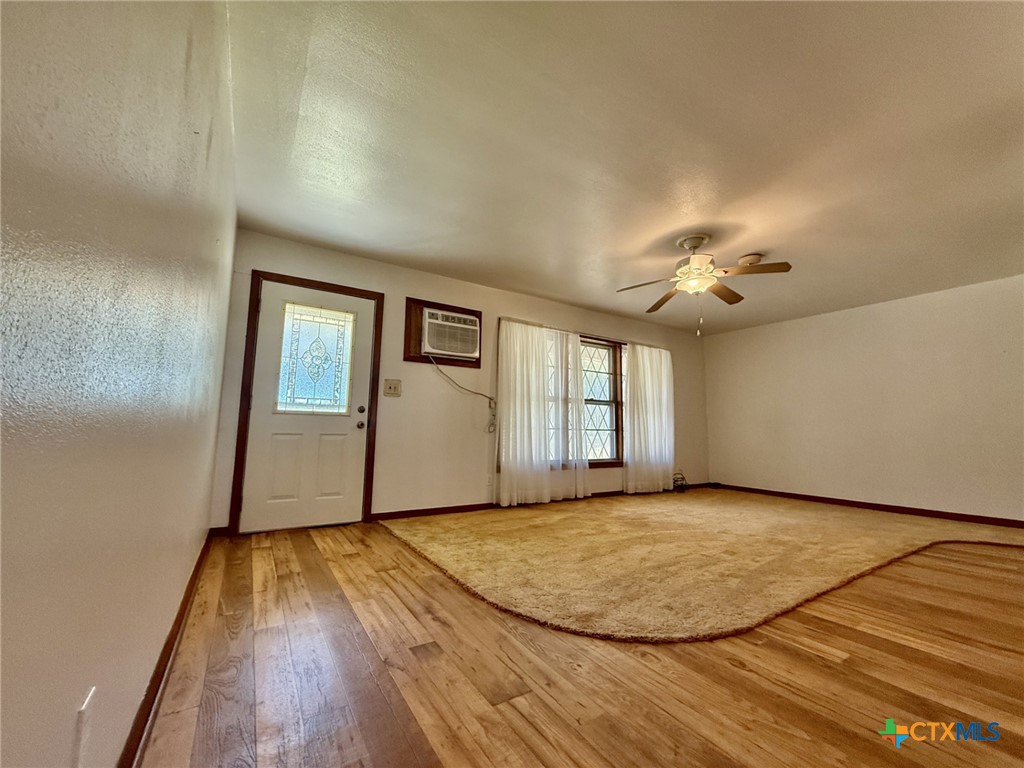 92 Live Oak Street Property Photo 2