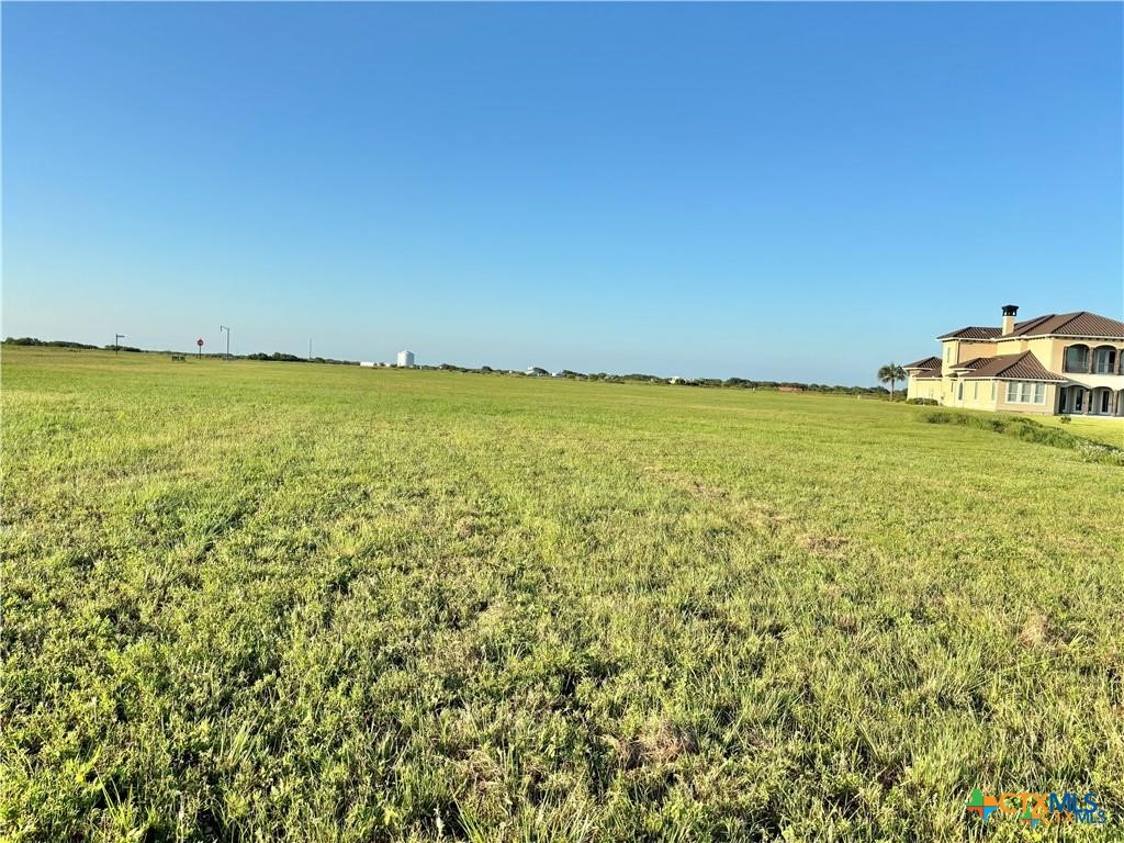 218 Bueno Vista Court Property Photo 13