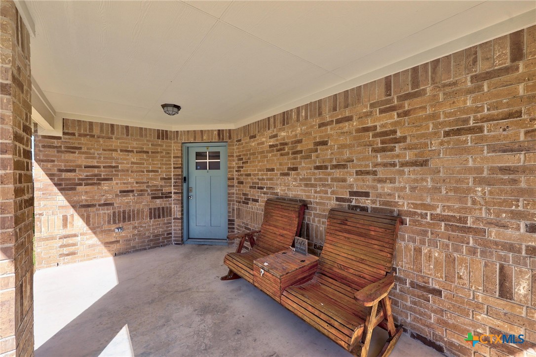 113 Rochester Lane Property Photo 3