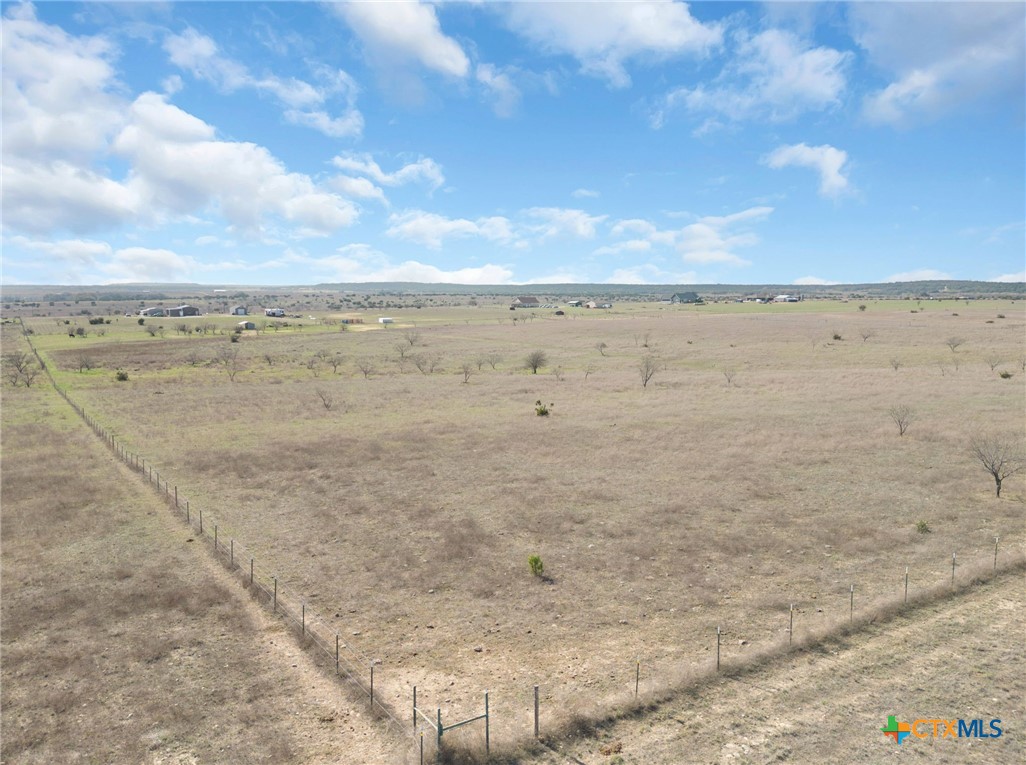 2332 2109 Property Photo 4