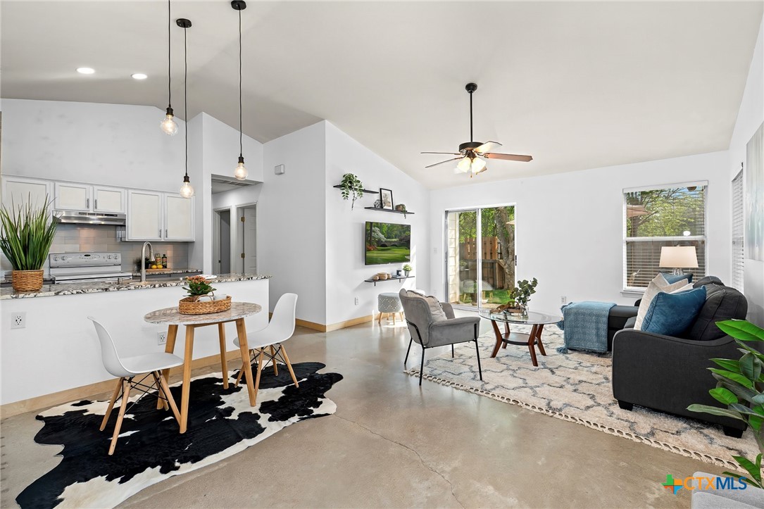 1608 Westwood Lane Property Photo