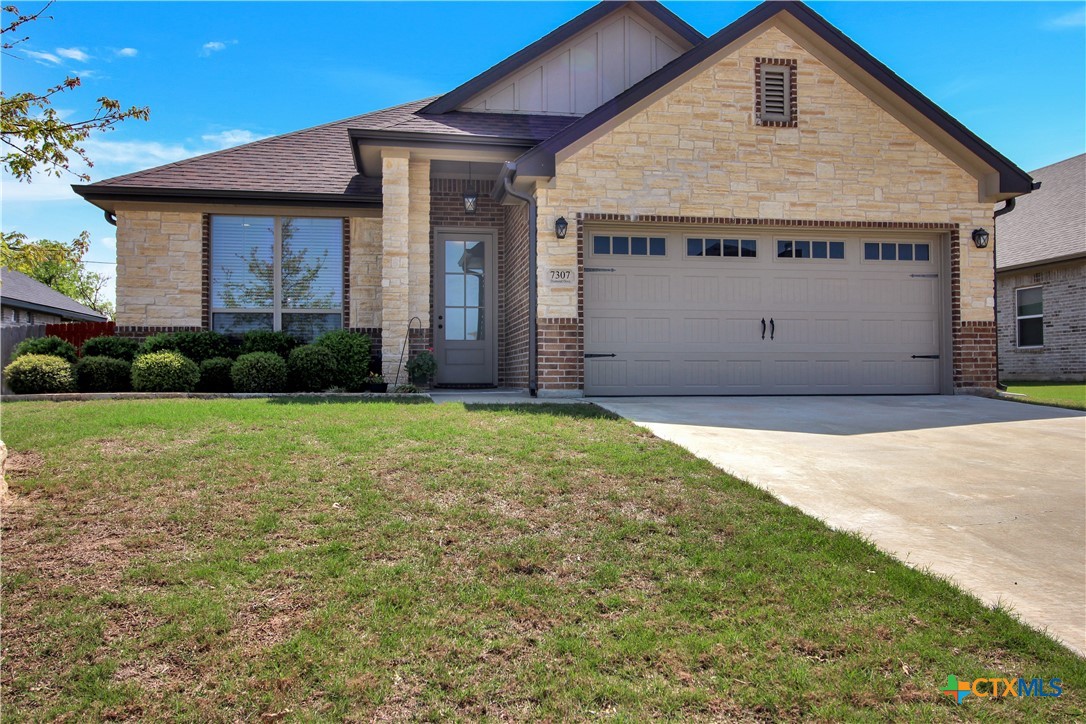 7307 Diamond Dove Drive Property Photo 1