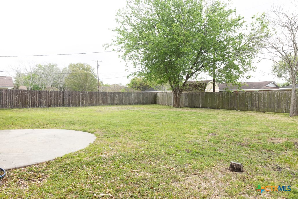 2403 E Locust Avenue Property Photo 24