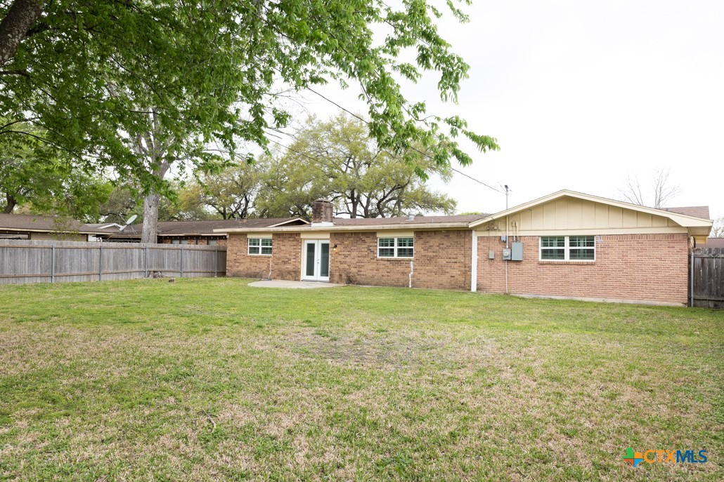 2403 E Locust Avenue Property Photo 25