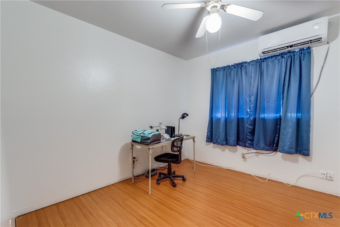 201 Anhalt Drive Property Photo 7