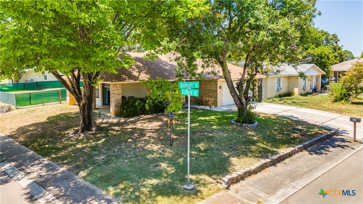 201 Anhalt Drive Property Photo 13