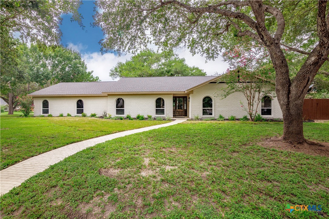 113 Pasadena Drive Property Photo 1