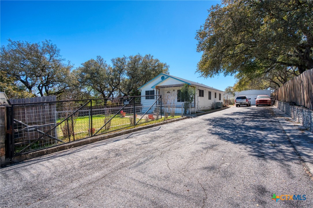 652 Tamarack Drive Property Photo